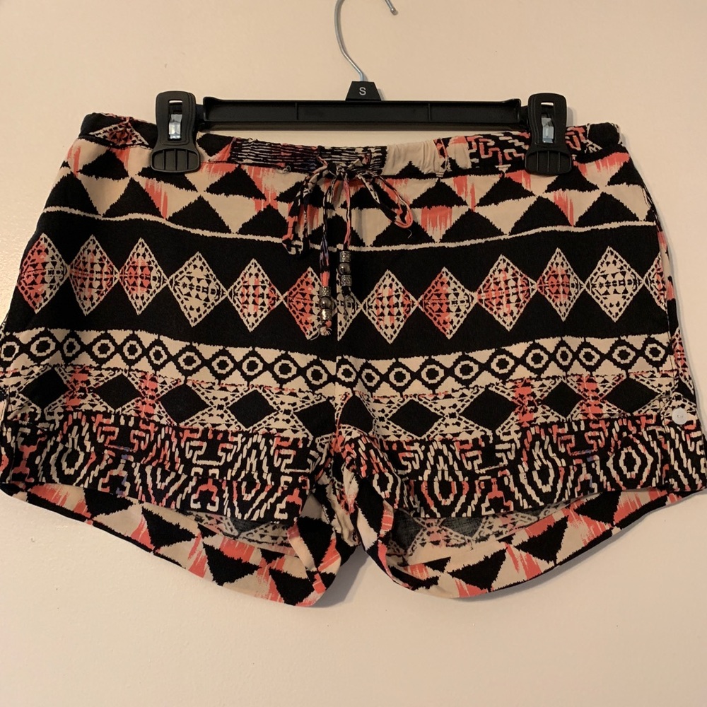 VANILLA STAR - Tribal print shorts